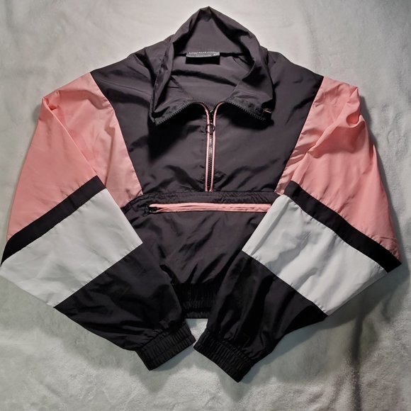Streetwear Society Jackets & Blazers - Women's Streetwear Society Active Windbreaker Pullover Jacket